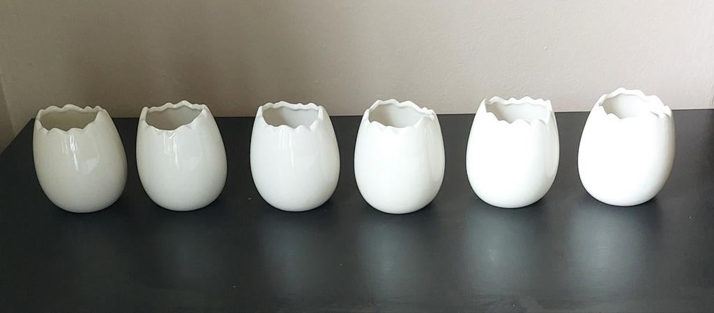 Set van 6 Witte Kleine Vaasjes, Ophalen, Wit, Aardewerk of Porselein, Zo goed als nieuw