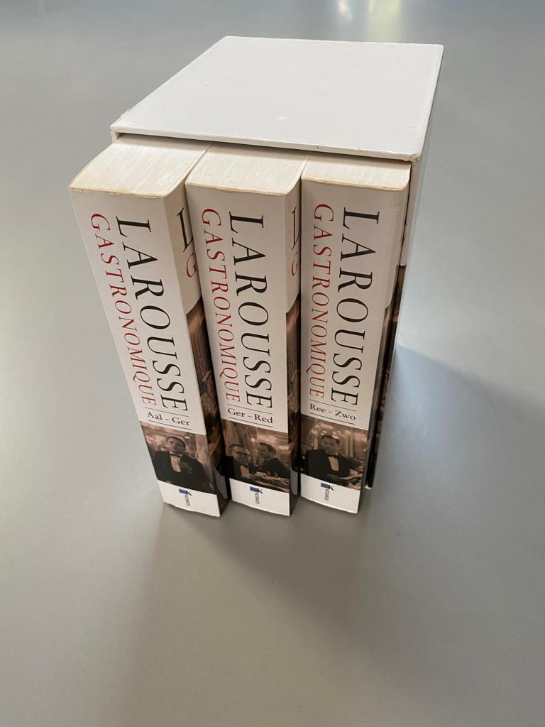 De grote Larousse gastronomique (3 delen) in cassette, Boeken, Kookboeken, Zo goed als nieuw, Europa, Ophalen of Verzenden