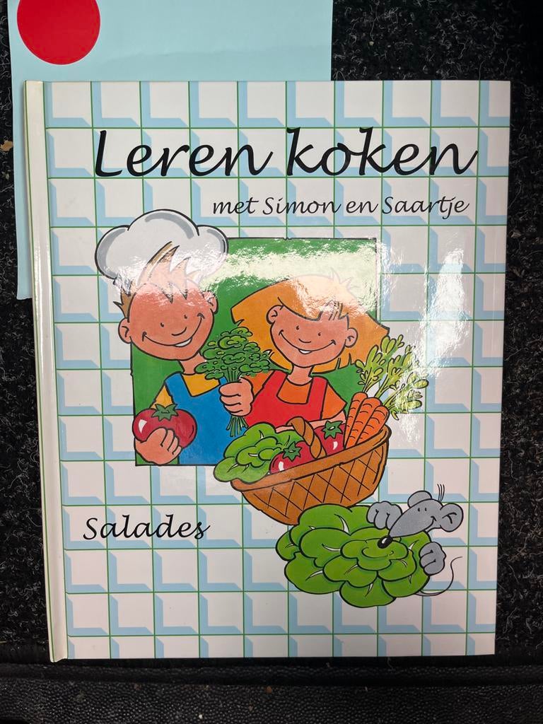 Leren koken met Simon en Saartje: Salades, Boeken, Kookboeken, Voorgerechten en Soepen, Ophalen of Verzenden, Zo goed als nieuw