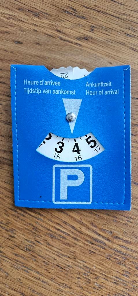 Blauwe parkeerschijf met uren en minuten, Ophalen of Verzenden, Gebruikt
