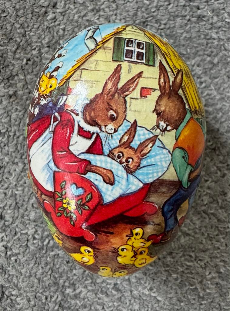 Pasen: vintage paasei, candy container, karton, Ophalen of Verzenden, Zo goed als nieuw