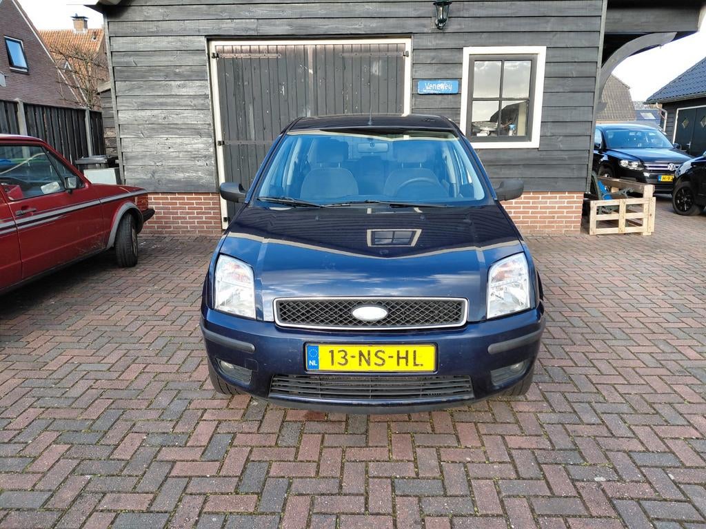 Ford Fusion 1.6 16V 2004 Blauw, nieuwe APK., Voorwielaandrijving, 1596 cc, 40 €/maand, Blauw