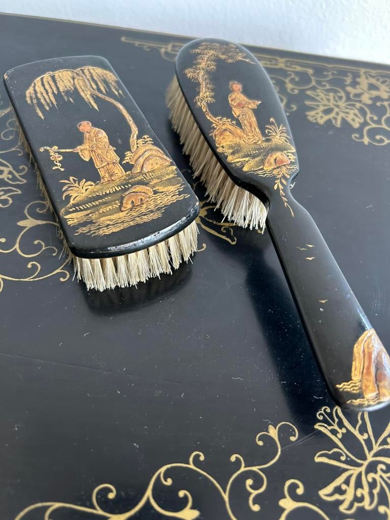 Antieke Japanse houten borstelset met beschilderd reliëf, Ophalen of Verzenden