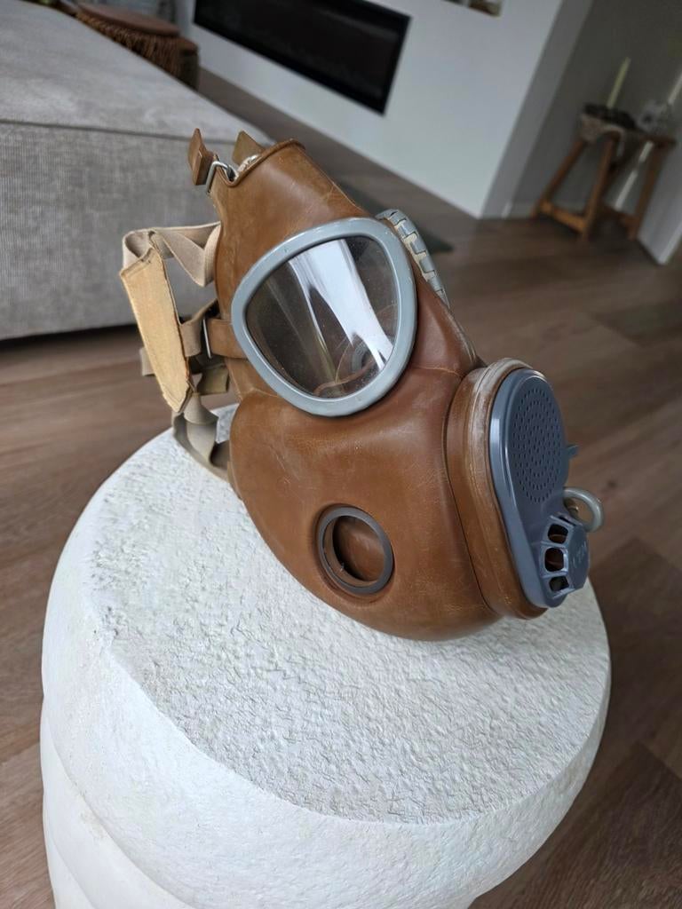 Vintage gasmasker - Militair verzamelobject, Verzamelen, Ophalen of Verzenden, Overige soorten, Overige gebieden, Overige typen