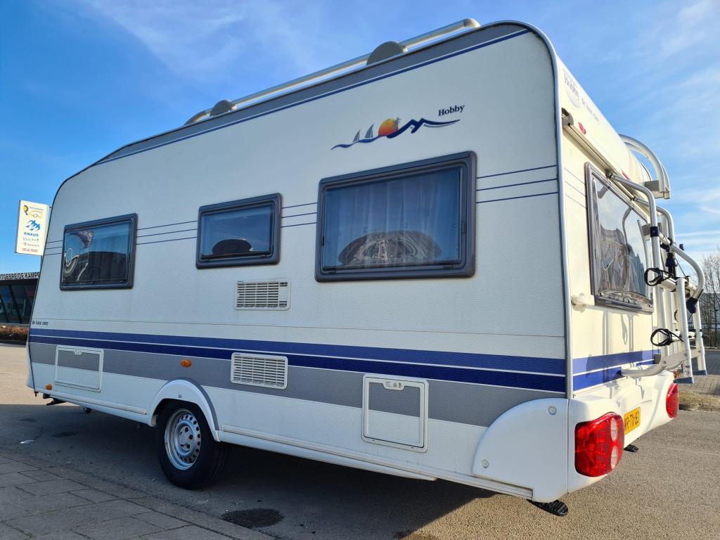 Hobby De Luxe 460 UFE met Luifel, Schokbreker, Rondzit, Hobby, Bedrijf