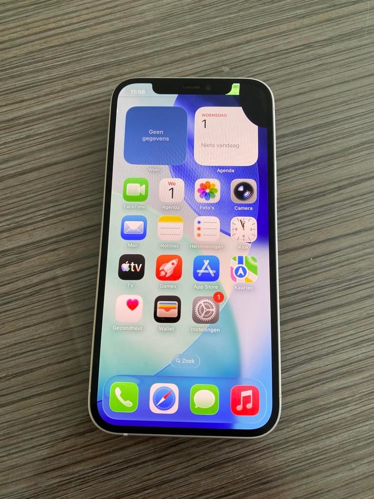 iPhone 12 met zwarte vlek rechtsboven, Telecommunicatie, Zwart, Ophalen of Verzenden, Zo goed als nieuw, IPhone 12