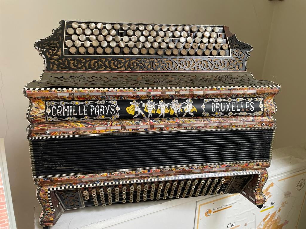 Antieke Camille Parys Bruxelles Accordeon - Uniek Stuk, Muziek en Instrumenten, Accordeons, Overige merken, Gebruikt, Overige formaten