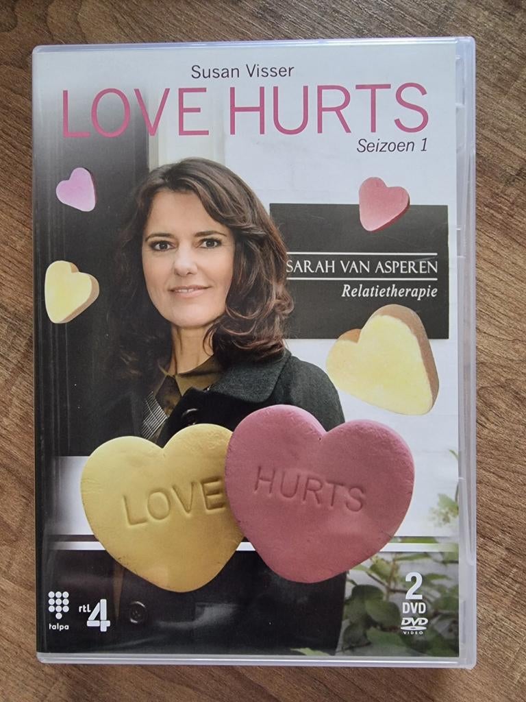 Love hurts serie Nederlands dvd box, Ophalen of Verzenden, Zo goed als nieuw