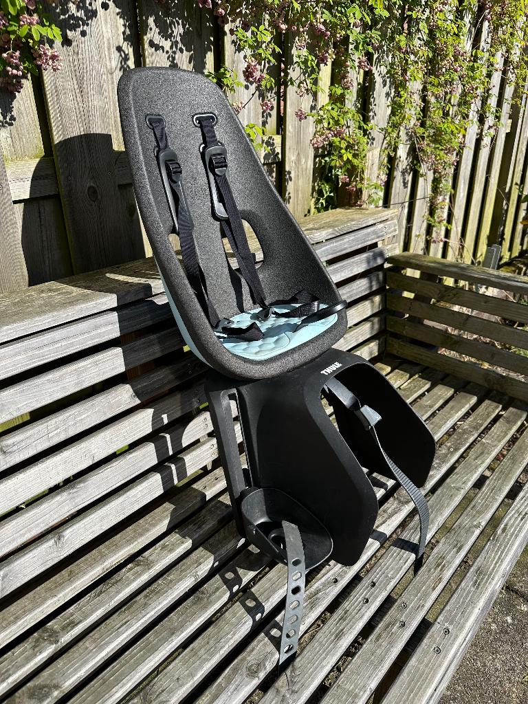 Thule Yepp 2 Maxi Fietsstoeltje Achter, Fietsen en Brommers, Fietsaccessoires | Fietsstoeltjes, Achterzitje, Voetsteuntjes, Yepp