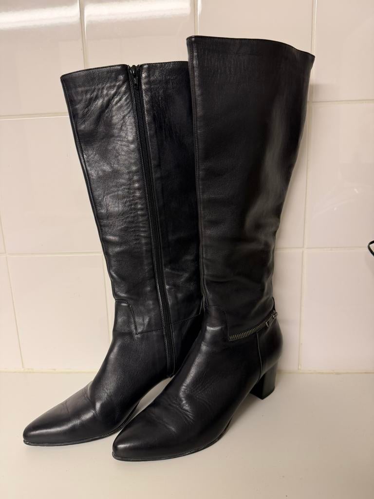 LILIAN ZWARTE NIEUWE LEREN LAARZEN MAAT 39, Ophalen of Verzenden, Nieuw, Zwart, Hoge laarzen