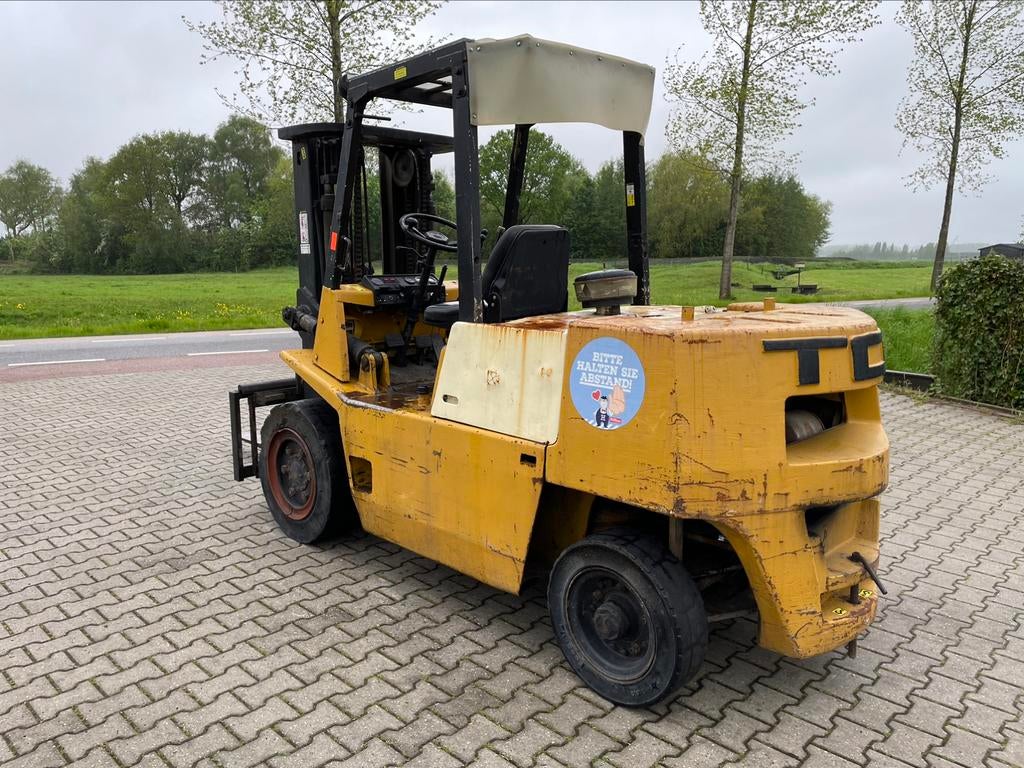 TCM 4 tons diesel heftruck triplo freelift sideshift, Diesel, Heftruck, Ophalen of Verzenden, Meer dan 4000 kg