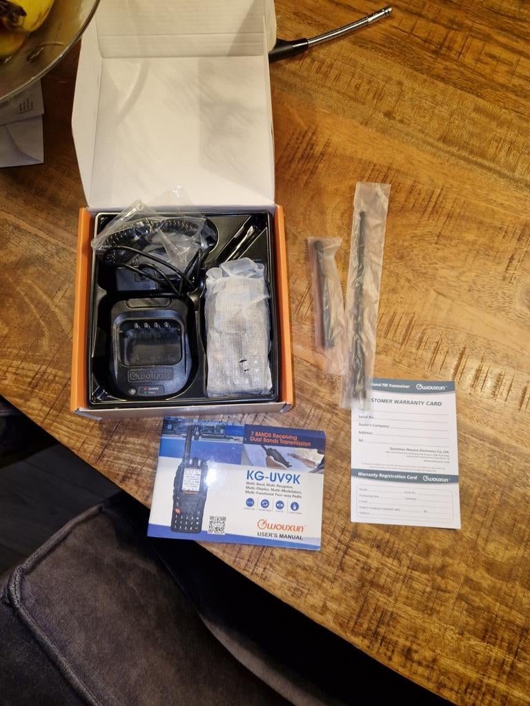 Wouxun KG-UV9K Portofoon - Nieuw in Doos, Telecommunicatie, Zenders en Ontvangers, Nieuw, Ophalen of Verzenden