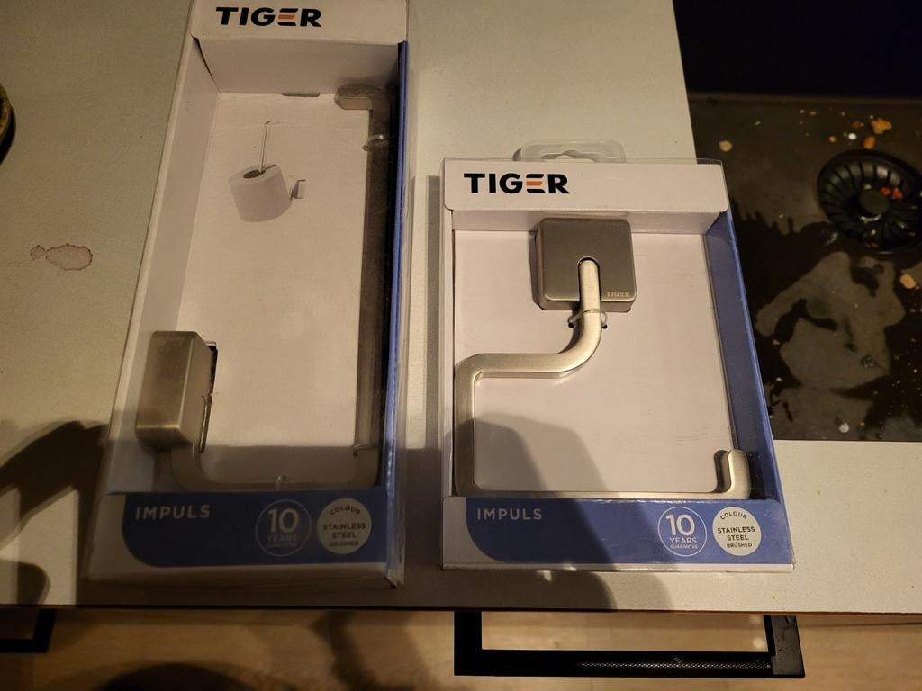 Nieuwe toiletrolhouders van Tiger, Ophalen of Verzenden, Nieuw, Overige kleuren, Overige typen