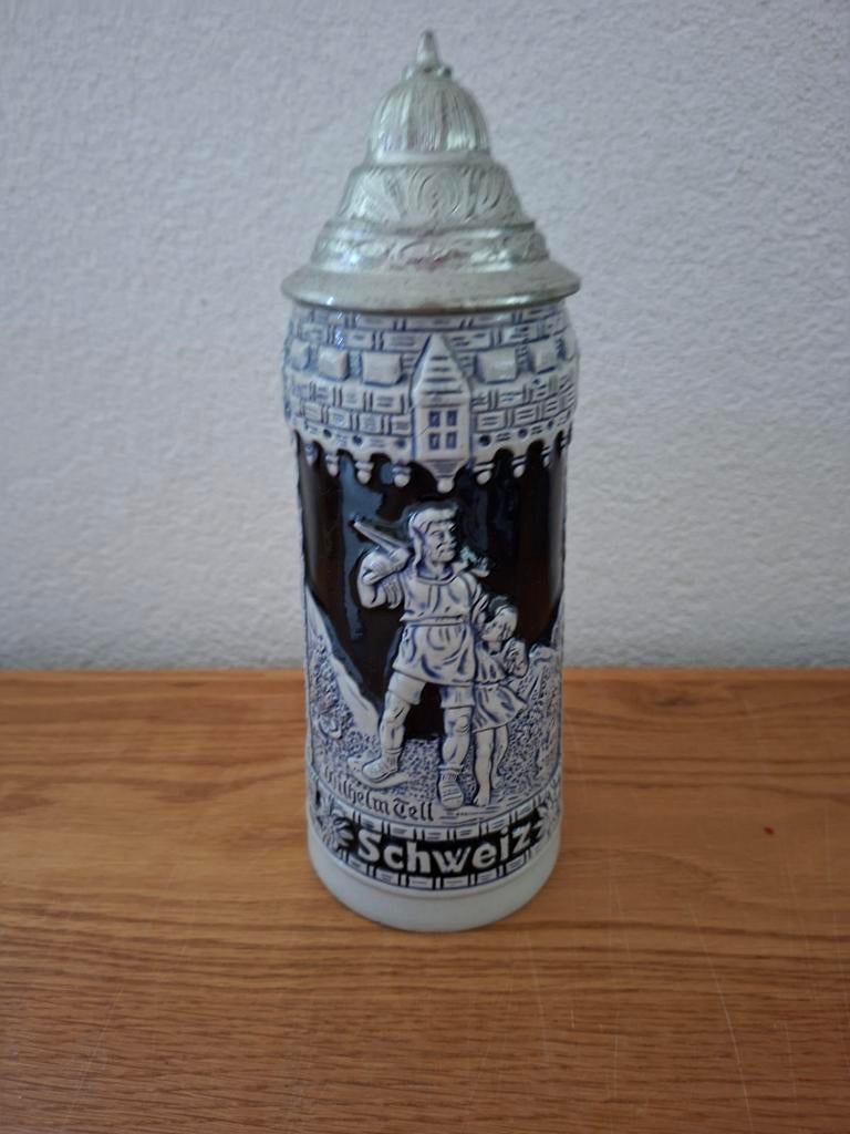 Antieke stenen bierpul met deksel - Willem Tell, Ophalen