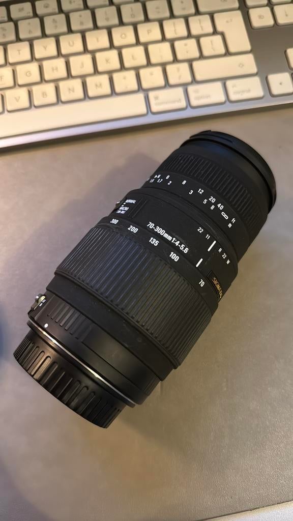 Sigma 70-300 1:4 - 5.6 voor Canon EF, Ophalen, Zo goed als nieuw, Telelens