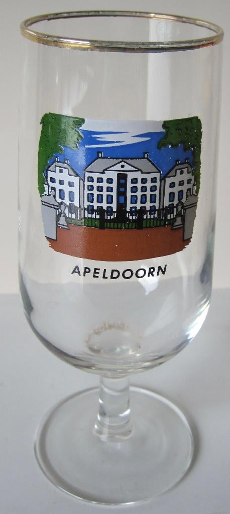 bierglas op voet met opdruk Apeldoorn, Ophalen of Verzenden, Zo goed als nieuw, Bierglas