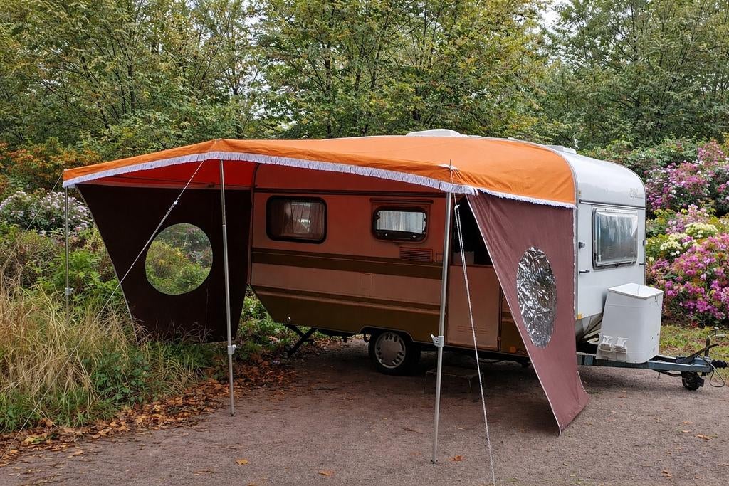 Eifelland opgeknapte vintage caravan, nieuwe retro luifel, Caravans en Kamperen, Duitsland, Knaus, Bedrijf, Treinzit