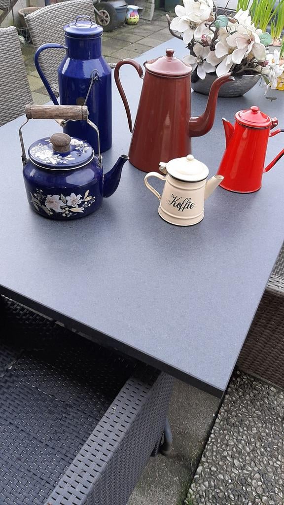 4 emaille koffie potten / thee potten 1x melkkan, Ophalen, Huis en Inrichting