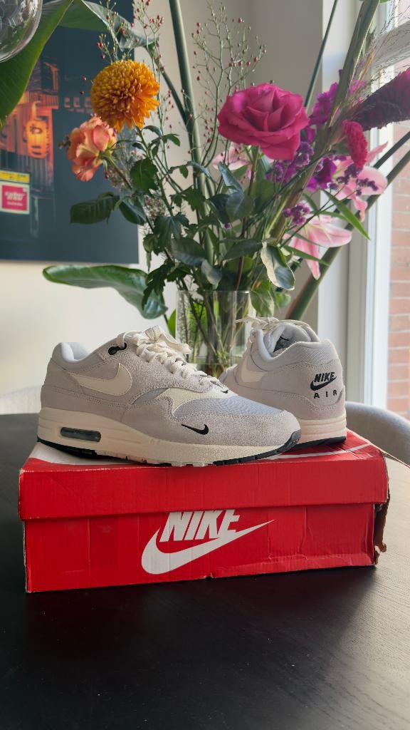 Nike Air Max 1 Premium "Pure Platinum Mini Swoosh" | 44, Kleding | Heren, Schoenen, Wit, Nike, Ophalen of Verzenden, Sneakers of Gympen