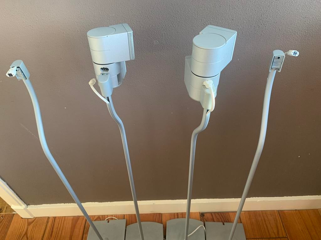 Bose vloerstandaards voor cube boxen 2x, Audio, Tv en Foto, Luidsprekers, Ophalen of Verzenden, Zo goed als nieuw, Bose, Minder dan 60 watt