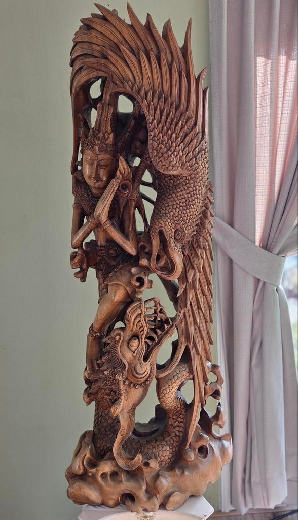 Groot Balinees beeld van Vishnu Garuda en Naga, Ophalen