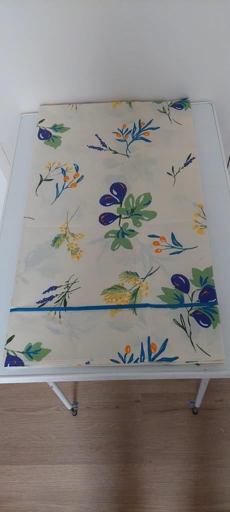 Nieuw Tafelkleed tafel kleed 150x150 cm fruit frankrijk, Huis en Inrichting, Tafelkleden, Nieuw, Rechthoek, Ophalen of Verzenden