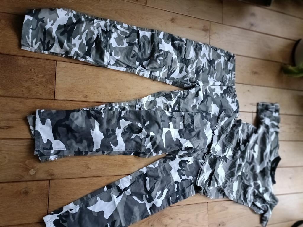 Leger broeken en shirt, Ophalen of Verzenden, Zo goed als nieuw, Jongen of Meisje
