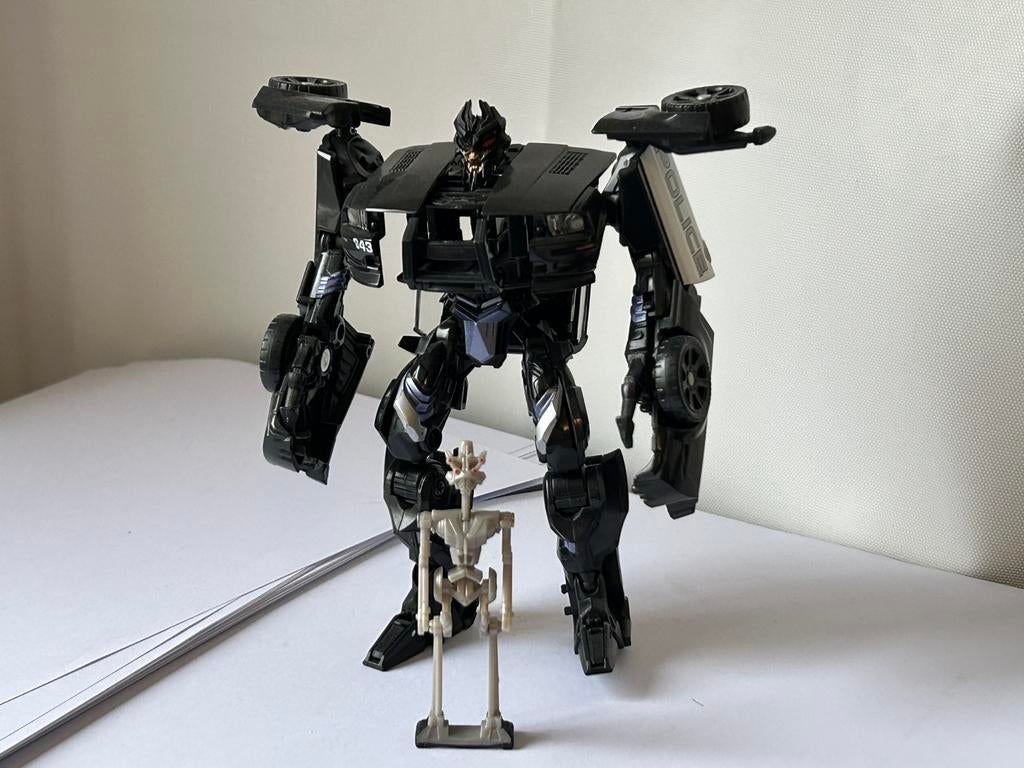 Transformers Movie Barricade en Crenzy deluxe class, Verzamelen, Transformers, Overige generaties, Ophalen of Verzenden, Zo goed als nieuw