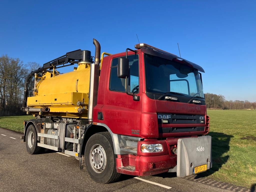 DAF RAVO kolkenzuiger, Ophalen