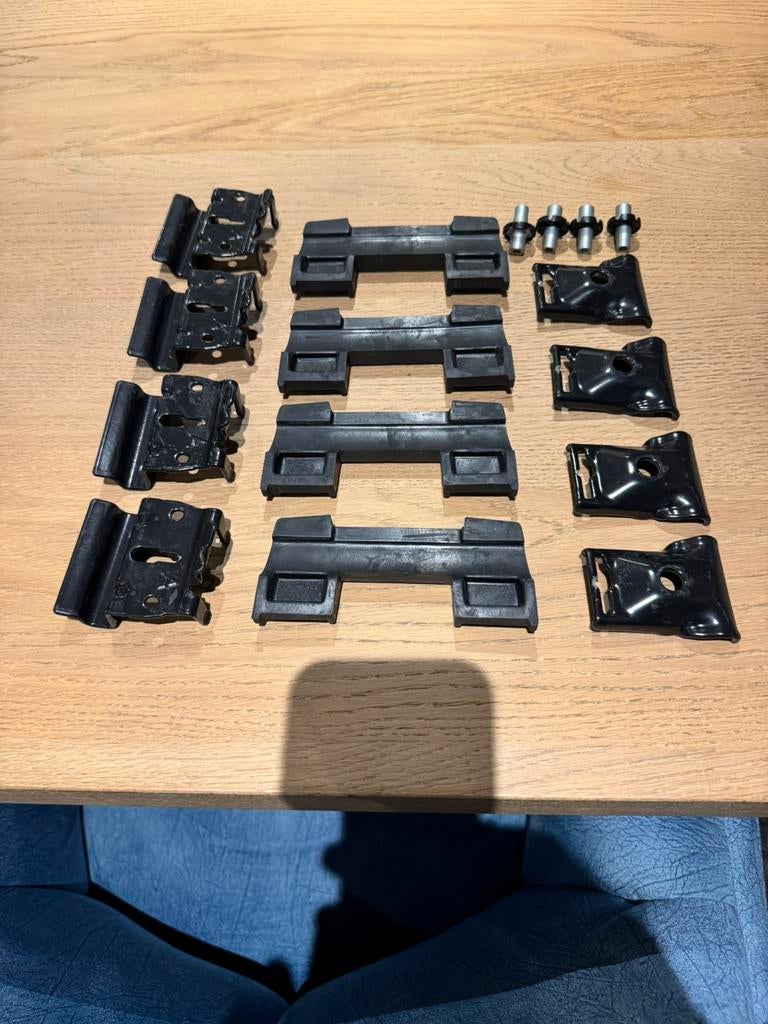 Thule kit voor opel astra station 2010 t/m 2015 Gen J, Ophalen of Verzenden, Zo goed als nieuw