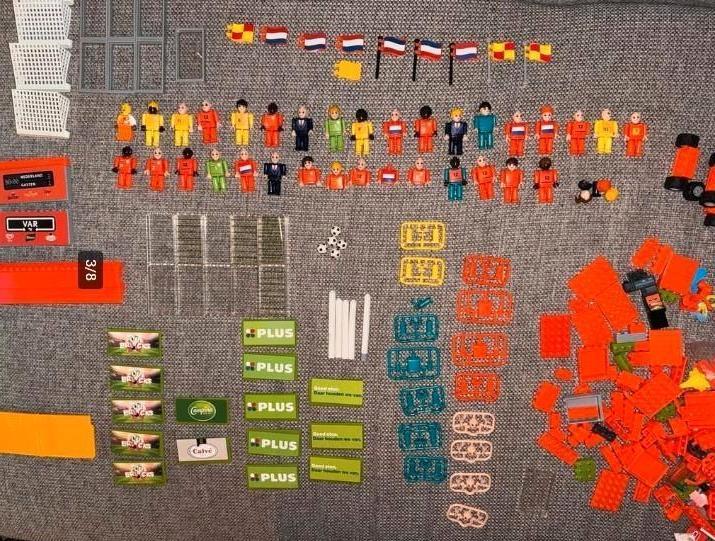 LEGO voetbalstadion / superveel onderdelen, Kinderen en Baby's, Speelgoed | Duplo en Lego, Zo goed als nieuw, Complete set, Ophalen of Verzenden