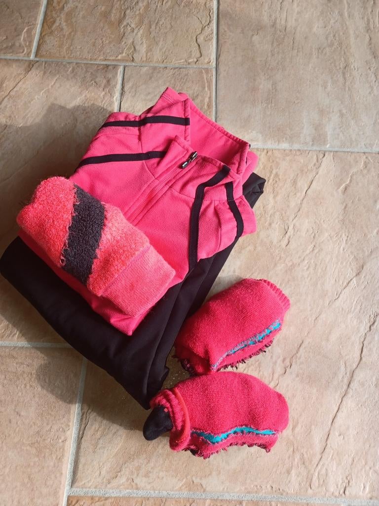 Skibroek en skipully 152, Meisje, Ophalen of Verzenden, Zo goed als nieuw, Handschoenen