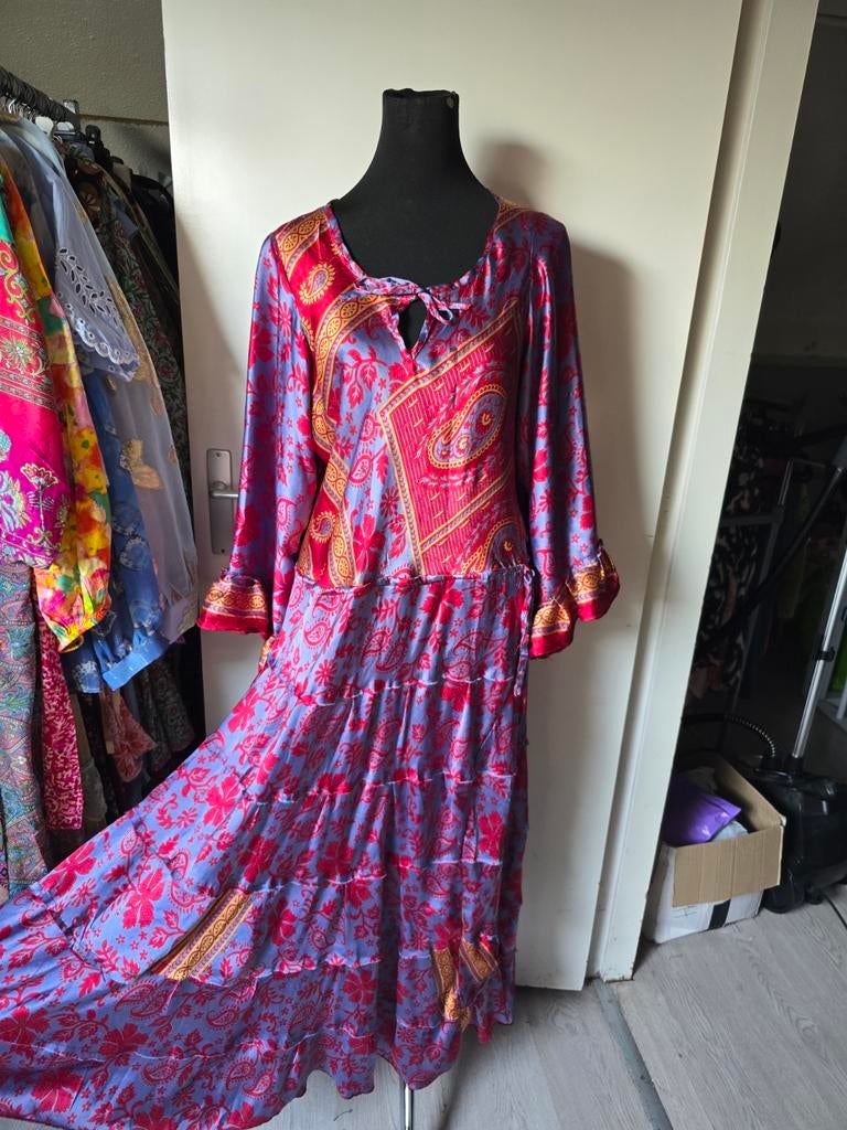 Ibiza jurk, Kleding | Dames, Jurken, Ophalen of Verzenden, Zo goed als nieuw, Maat 42/44 (L), Onder de knie