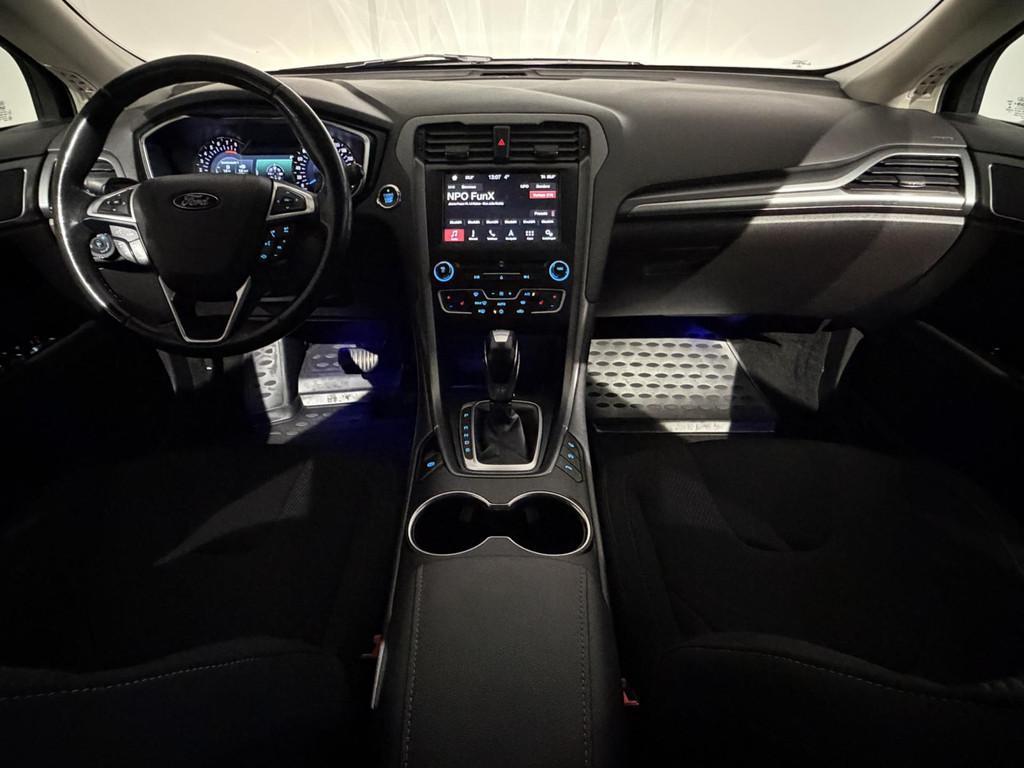 Ford Mondeo Wagon 1.5 Titanium AUT /Clima/Cruise/CarPlay/PDC, Auto's, Ford, Euro 6, 4 cilinders, Mondeo, Zwart