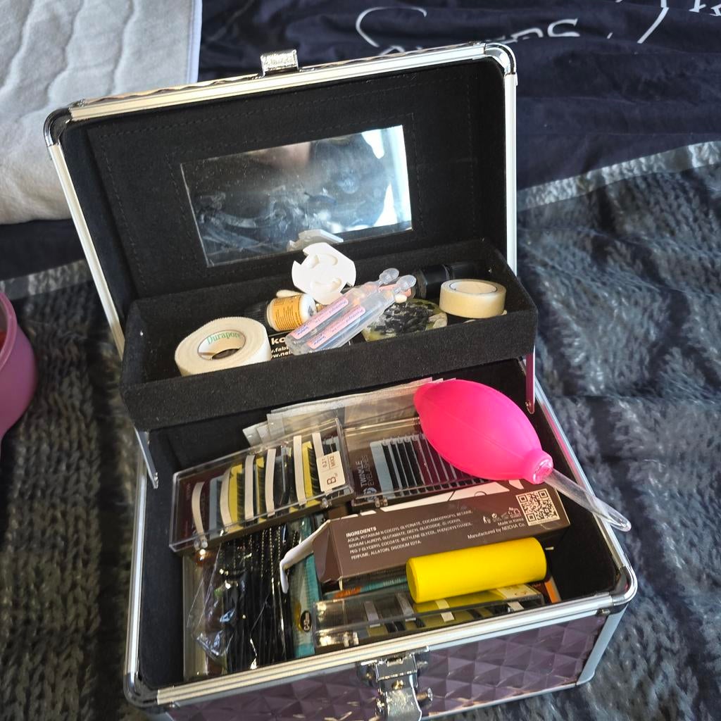 Materialen voor wimperextensions, Ophalen, Zwart, Handen en Nagels