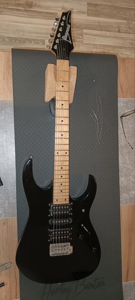 Nette Ibanez RG series gitaar 24 frets, Ophalen of Verzenden, Gebruikt, Solid body, Ibanez