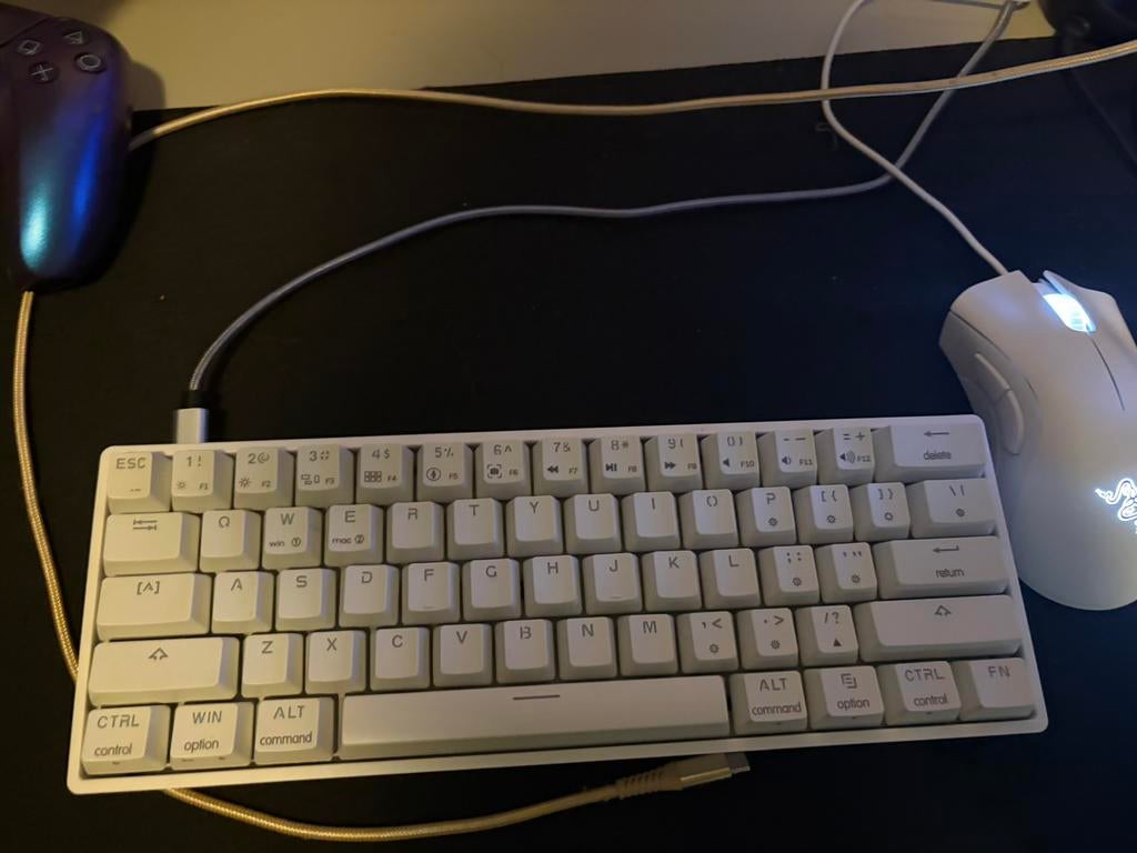 Mechanical keyboard 60% en muis, Ophalen, Zo goed als nieuw