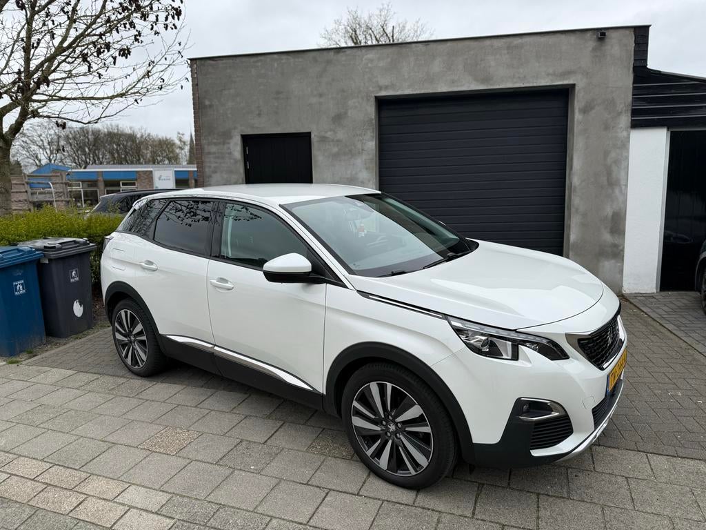 Peugeot 3008 1.2 Puretech, Voorwielaandrijving, 15 km/l, 1199 cc, Wit