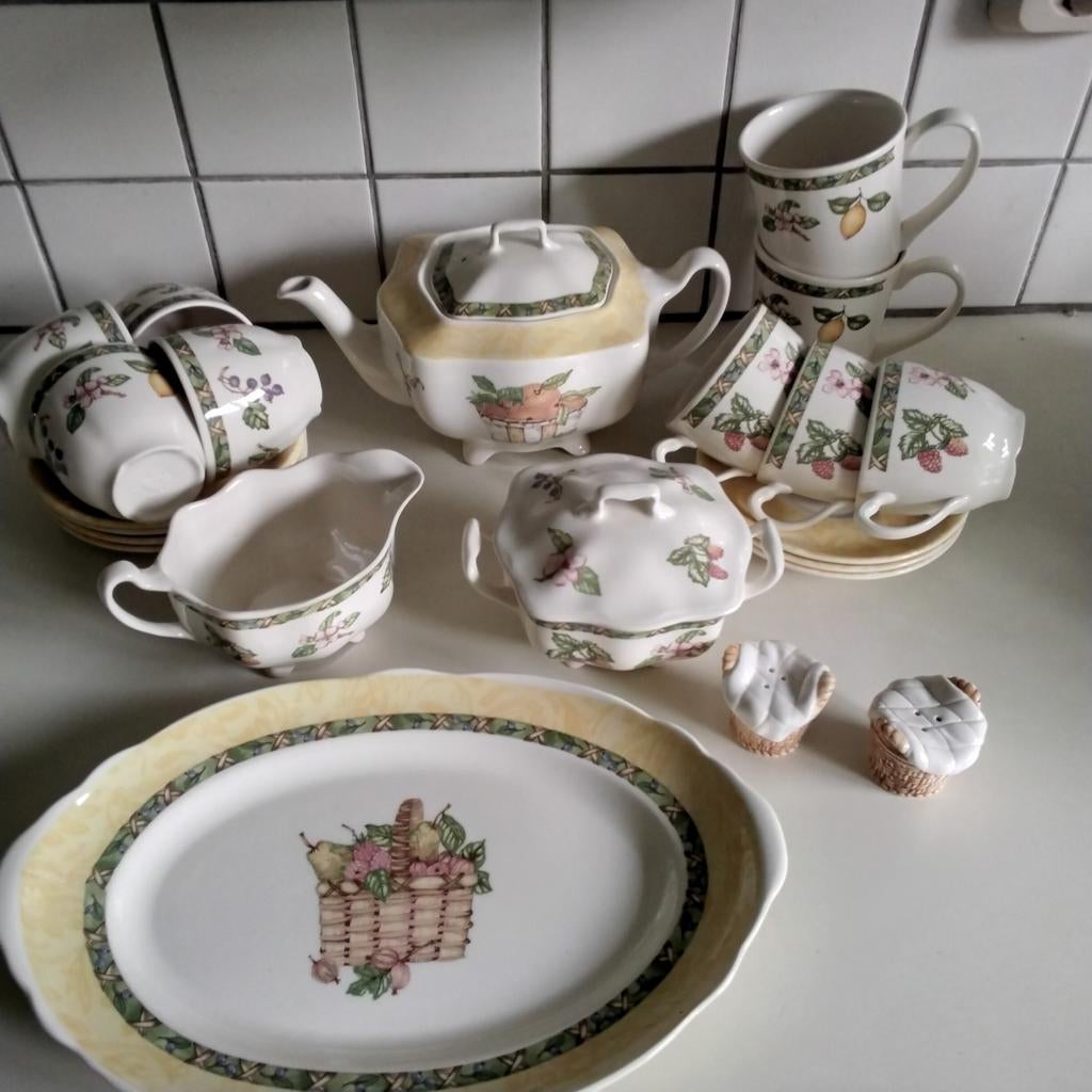 Johnson brothers servies arcadia, Ophalen, Zo goed als nieuw, Bord(en), Overige stijlen