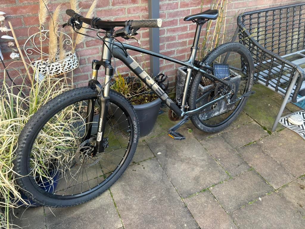Trek Marlin 5 Mountainbike Maat L Antraciet, Fietsen en Brommers, Fietsen | Mountainbikes en ATB, Ophalen, Gebruikt, Hardtail