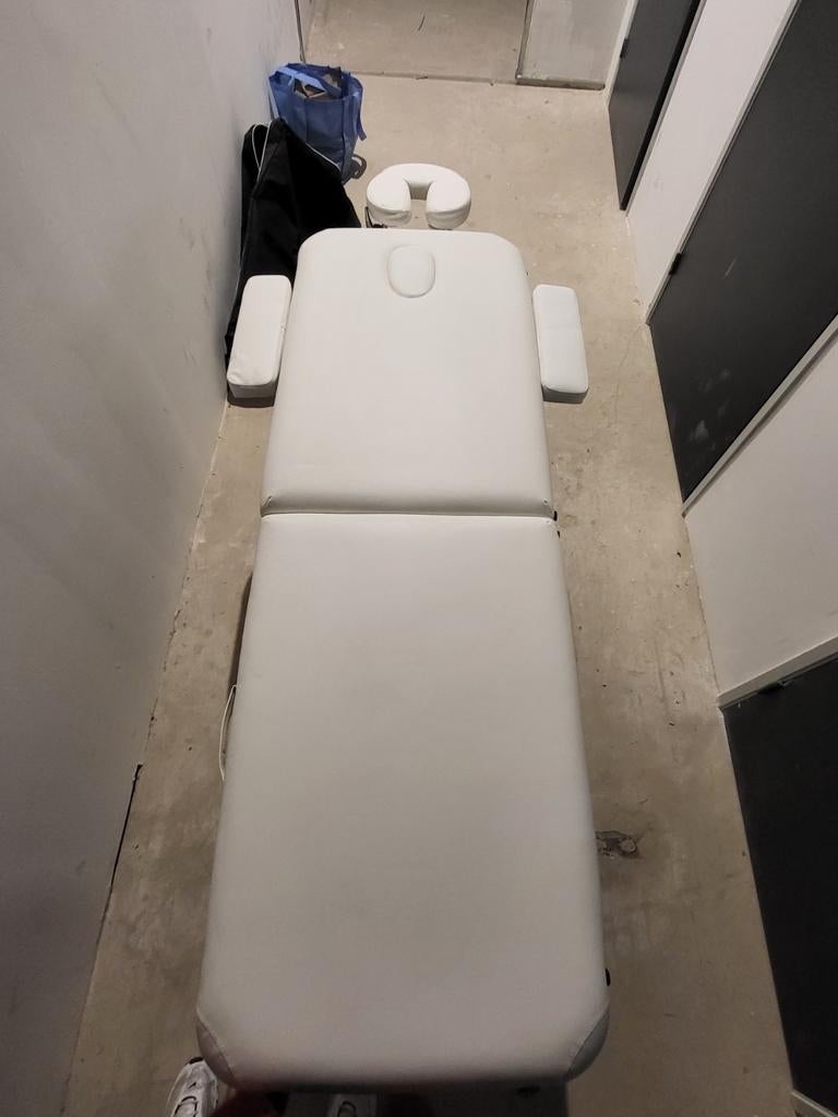 Professionele opvouwbare massagetafel + accessoires, Zo goe, Sport en Fitness, Massageproducten, Massagetafel, Ophalen of Verzenden