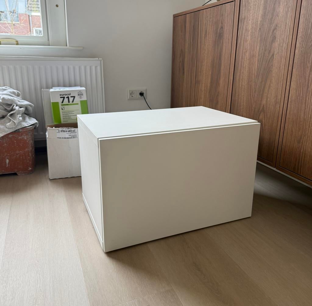 Besta IKEA kastje, Ophalen, Zo goed als nieuw