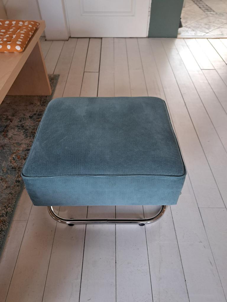 Dykmeyer voetenbank poef, Huis en Inrichting, Ophalen, Minder dan 50 cm, Zo goed als nieuw, Stof