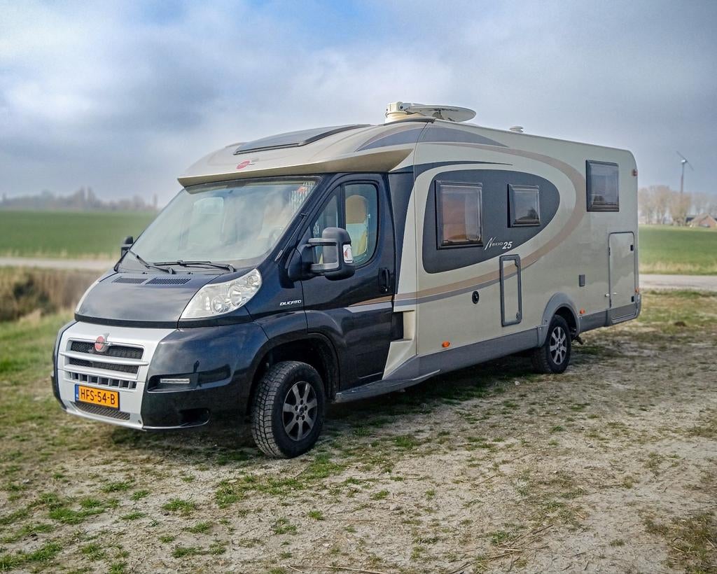 LUXE Burstner Nexxo 25-Edition 2012 | Slechts 57.000km! |, Ringverwarming, Fiat, Airbags, Particulier