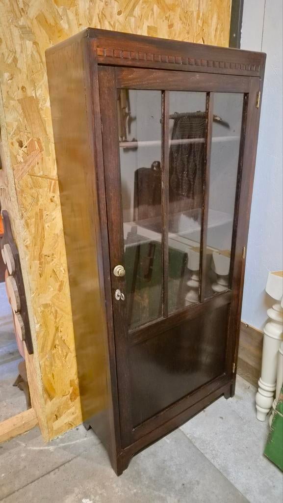 Antieke apothekers kast, Ophalen