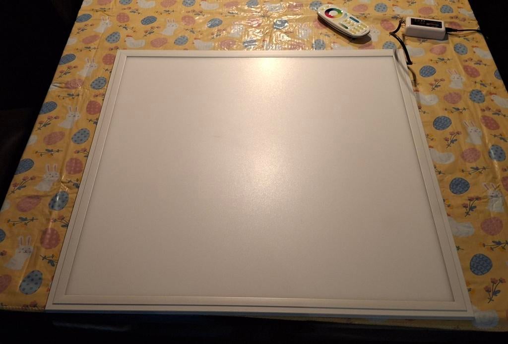 LED Tegel Kleur Wisselbaar met Afstandsbediening, Led, Metaal of Aluminium, Ophalen of Verzenden, Zo goed als nieuw