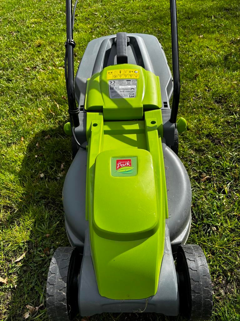 Elektrische grasmaaier - Parkside 1800W, Tuin en Terras, Grasmaaiers, Cirkelmaaier, Gebruikt, Elektrische grasmaaier, Ophalen of Verzenden