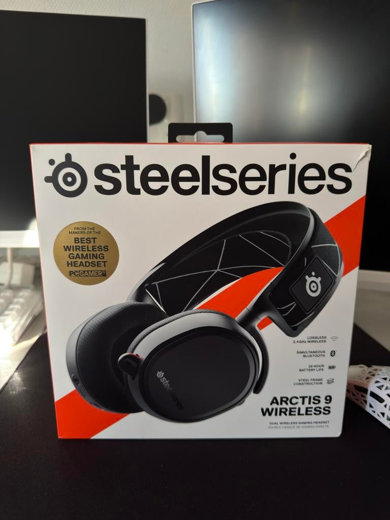SteelSeries Arctis 9 Draadloze Gaming Headset, Ophalen of Verzenden, Zo goed als nieuw, Draadloos, Over-ear