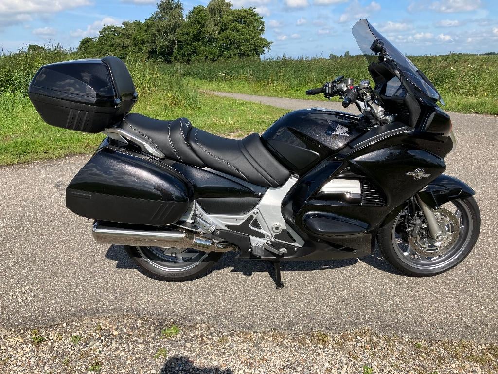 HONDA ST 1300 AE Pan European, bouwjaar 2016, "24370 km", Motorrijbewijs A, Particulier, Meer dan 35 kW, Toermotor