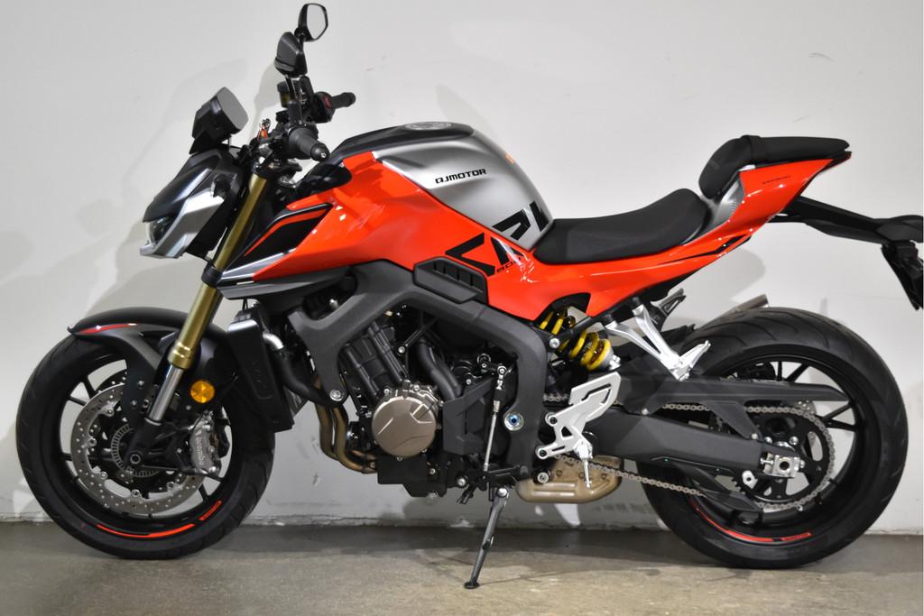 QJMOTOR SRK 800 (bj 2026), Bedrijf, Meer dan 35 kW, Overig, Peter@motoportalmere.nl